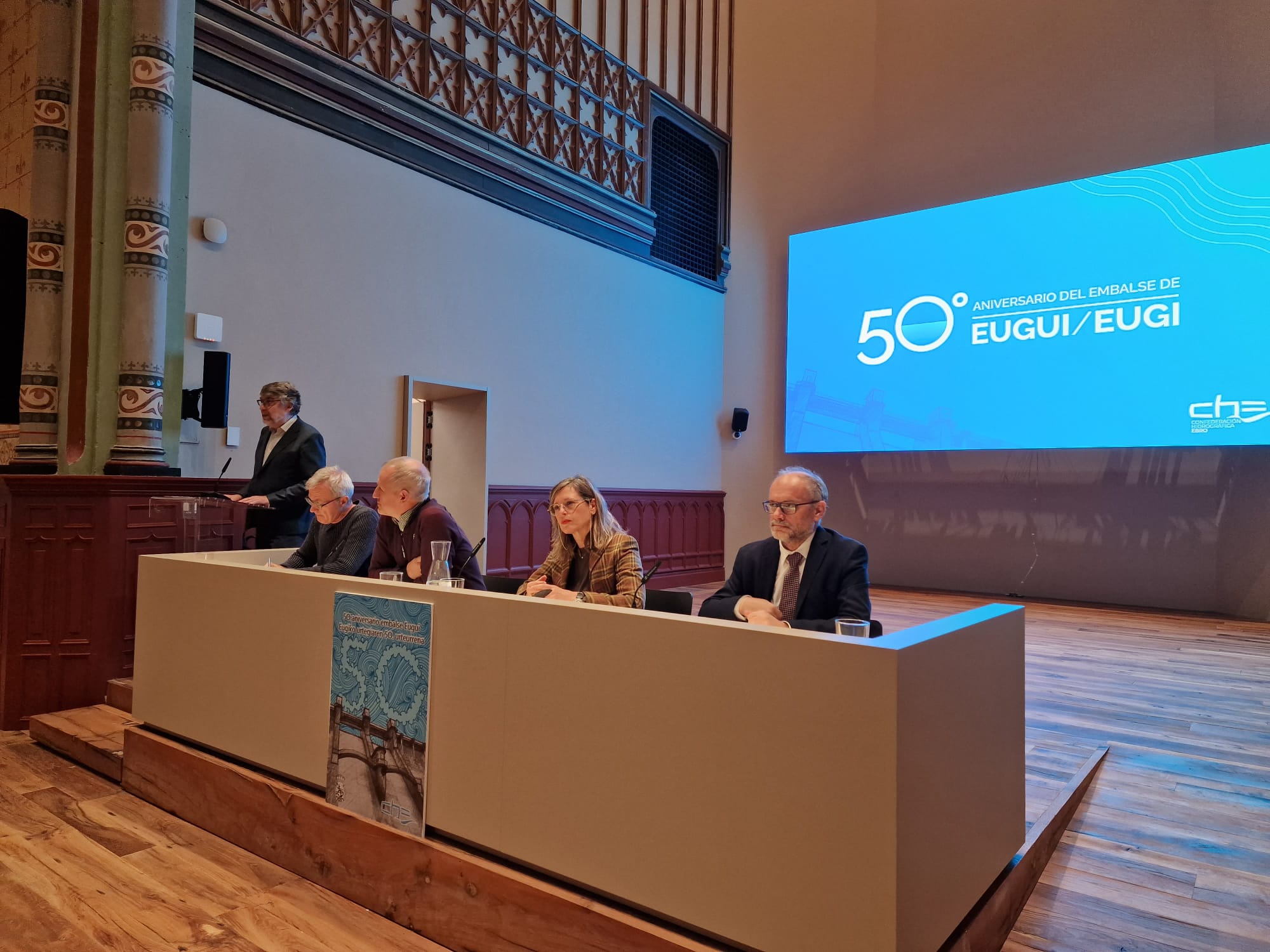 La Confederación Hidrográfica del Ebro y la Mancomunidad de la Comarca de Pamplona inauguran una exposición con motivo del 50 aniversario del embalse de Eugi