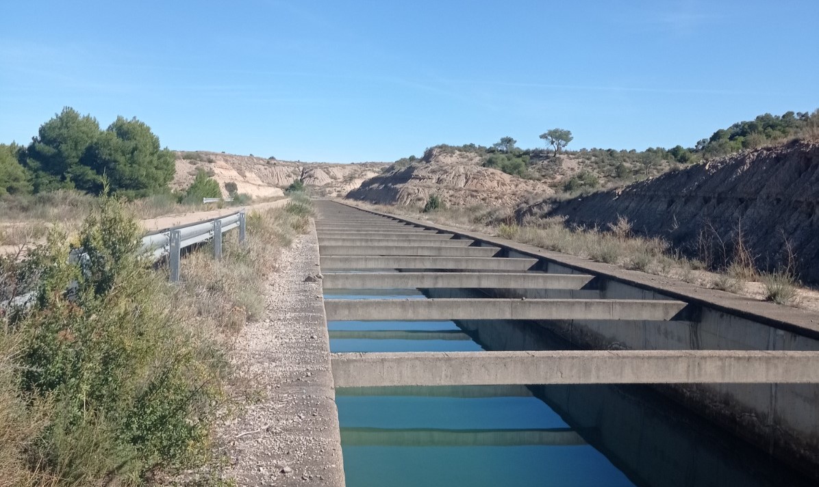 La CHE adjudica el proyecto de consolidación y mejora del terreno en zonas con problemas de infiltraciones en el Canal de Monegros, en Huesca La CHE adjudica el proyecto de consolidación y mejora del terreno en zonas con problemas de infiltraciones en el Canal de Monegros, en Huesca