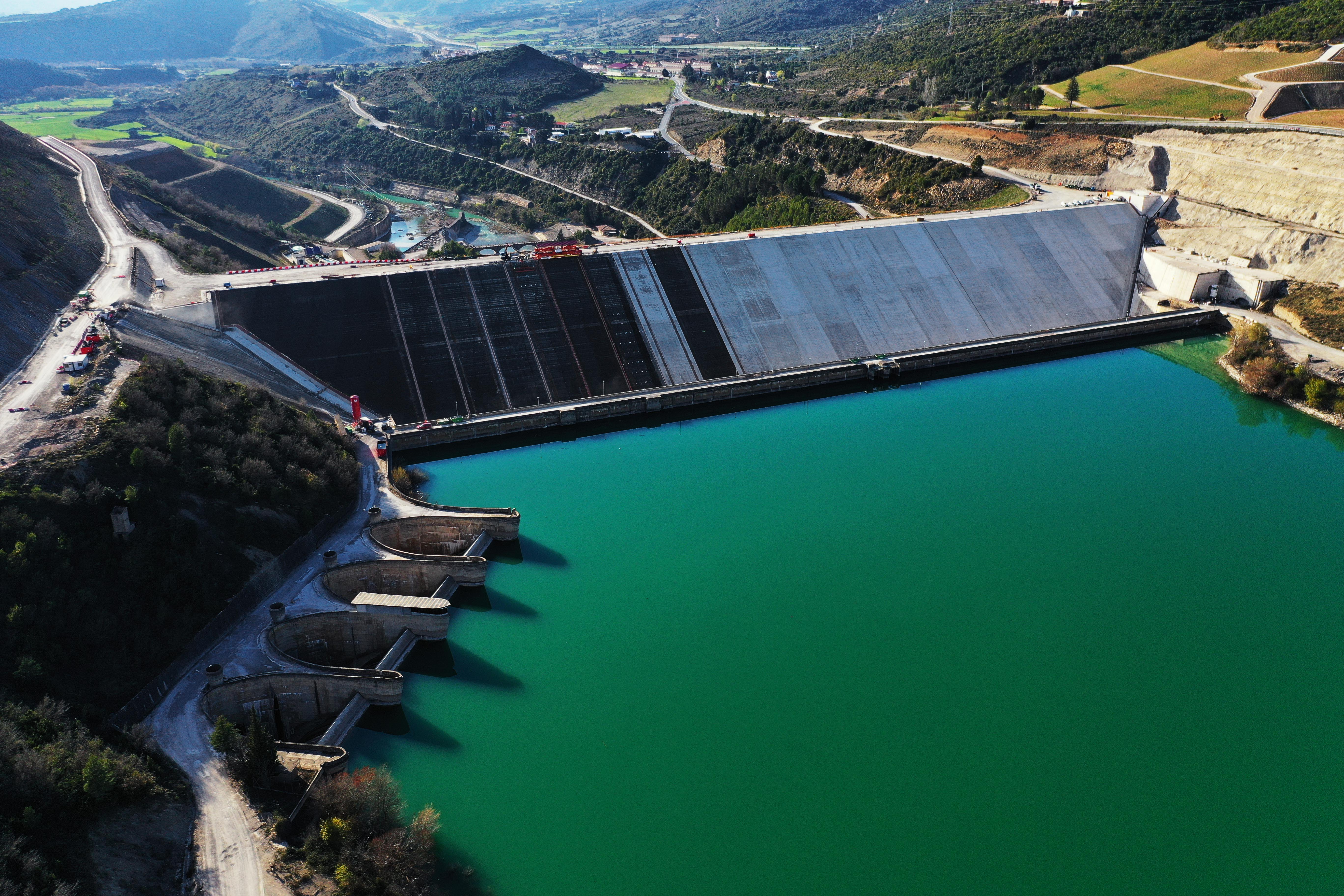 El nuevo informe de seguimiento de la ladera de Yesa (Navarra), que analiza los datos recogidos en continuo para su seguimiento, confirma de nuevo la situación de normalidad El nuevo informe de seguimiento de la ladera de Yesa (Navarra), que analiza los datos recogidos en continuo para su seguimiento, confirma de nuevo la situación de normalidad