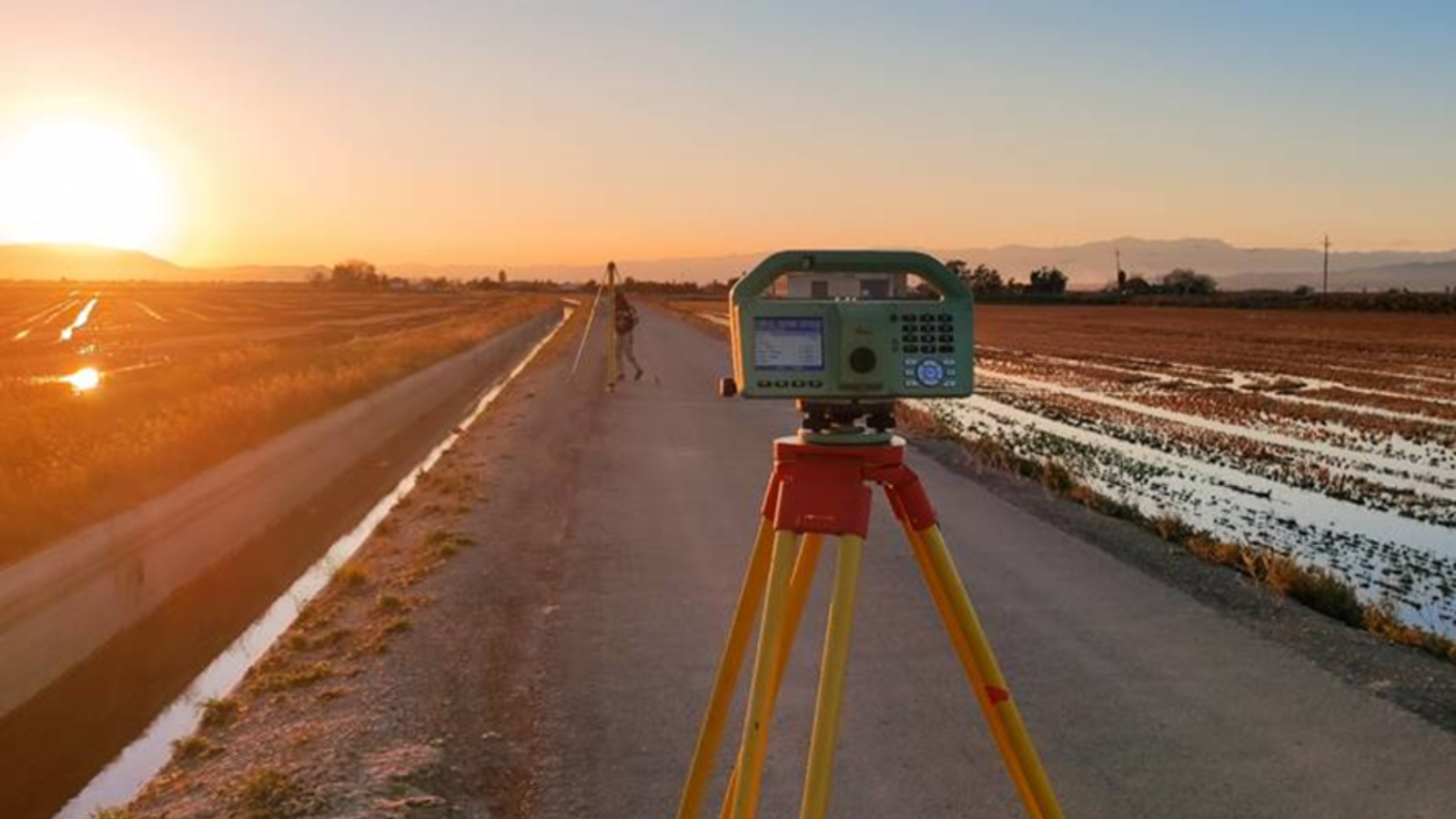 Finalizados los trabajos de “Nivelación de alta precisión en el Delta del Ebro” Finalizados los trabajos de “Nivelación de alta precisión en el Delta del Ebro”