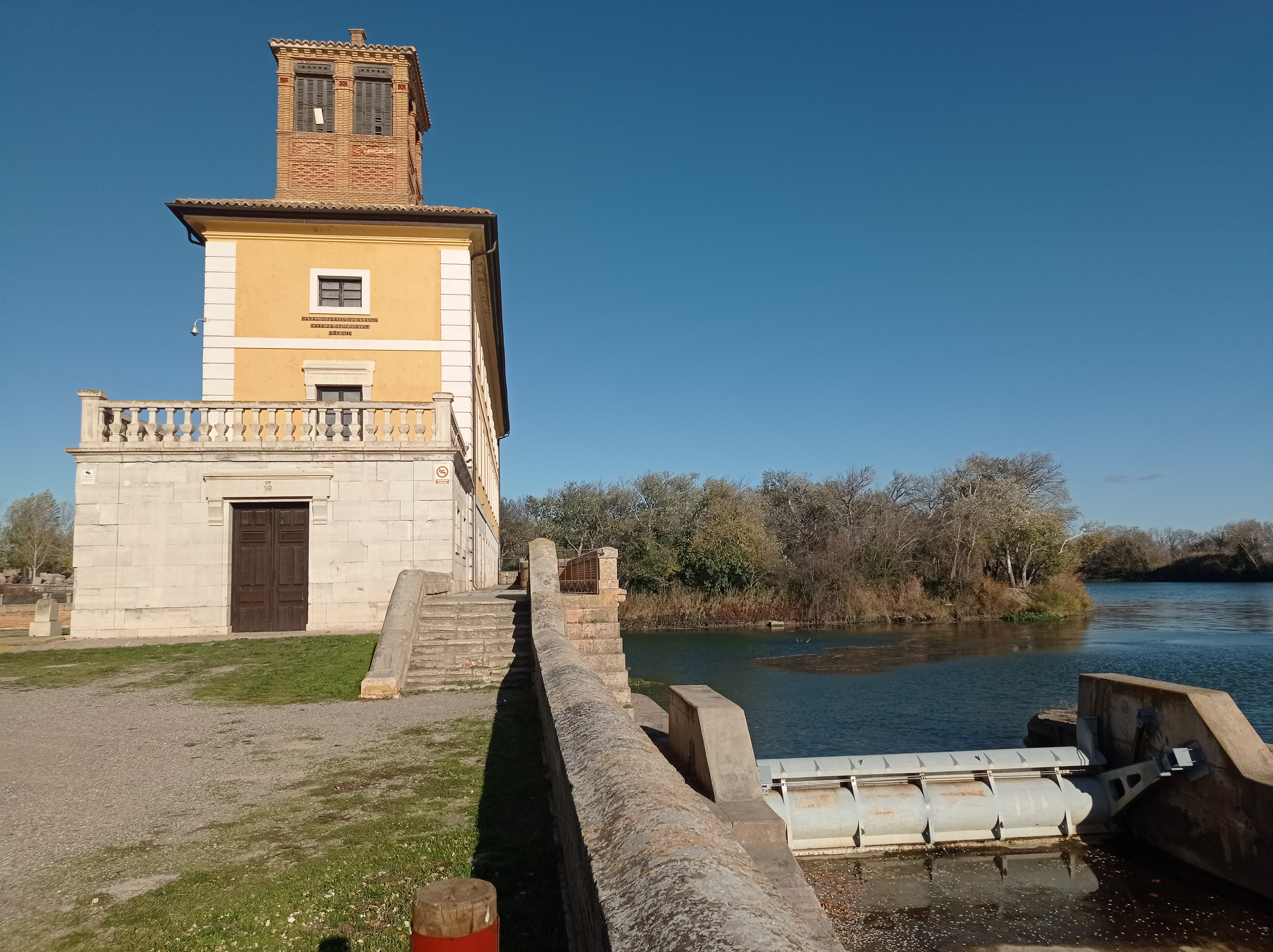 La CHE reforzará la solera del Canal Imperial en El Bocal (Fontellas) para optimizar los usos de esta infraestructura hidráulica en Navarra y Aragón